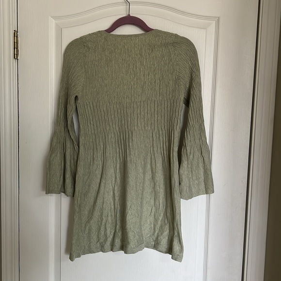 Autumn Cashmere - Sage green, lightweight knit sweater. Bell 3/4 sleeve - Picture 5 of 5